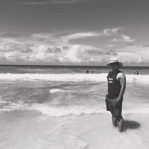 Meet your Posher, Jay